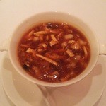 THE ROYAL GARDEN CHINESE RESTAURANT - 酸辣湯