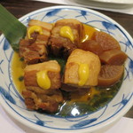 Manya - 豚の角煮と大根の炊き合わせ