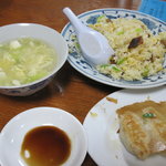 你好 - ニイハオ 別館：餃子、炒飯、スープ