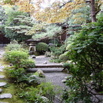 茶寮 宝泉 - 日本庭園（屋外から）