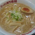 味特 本店 - お子様味噌ラーメン(600円)＋味玉(100円)
