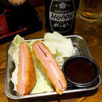 日本橋 山喜多 - ぶっといハムカツ（￥410）。大阪の串揚げスタイル、ソースに好きなだけ漬けて！