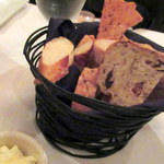 Kinzie Chophouse - パンもおいしいのです。