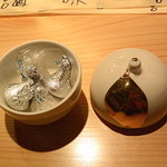 鶏ぃん - サービスのチョコ