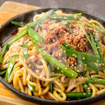 Taiwanese soy sauce Yakisoba (stir-fried noodles)