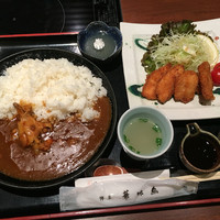 博多華味鳥 銀座4丁目店 - 手羽元カレーのランチ 1000円