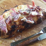 山岡ピザ - メロンと生ハムの包み焼きピッツァ