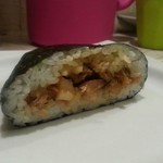 鶏和っ賛。 - おにぎらず(具はお肉)