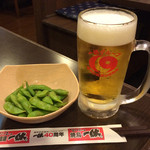 居酒屋 一休 - 18時までドリンク半額なの～！まずはビールで 乾杯♪（〃゜▽゜）ノ□☆□ヽ（゜▽゜*）♪　