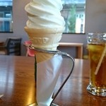 cafe 旭荘 - ソフトクリームはおこっぺの牛乳を使ってるよ。