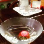 MingCha - 花が開く様子を、ゆっくりと楽しみます。