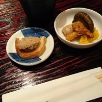 鳥ばか一代 - お通し レバーペーストうまい！
