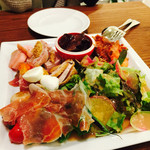 トラットリア ポルコロッソ - 前菜盛り合わせ