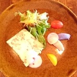 Aroze - 【ランチ1500円コース】　前菜（キノコのテリーヌ サラダ仕立て）
