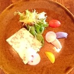 【ランチ1500円コース】　前菜（キノコのテリーヌ サラダ仕立て）