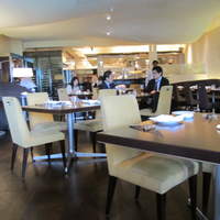 Wattle Tokyo - お洒落な広々とした店内