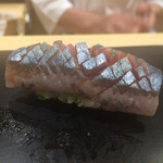 鮨 はしもと - 2015/9_にぎり⑦秋刀魚