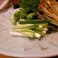 魚菜 由良 2号店 - 平目のしゃぶしゃぶ