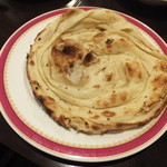 カーン・ケバブ・ビリヤニ - パロタ