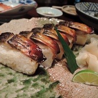 土佐料理 祢保希 新宿店 - 焼鯖棒寿司