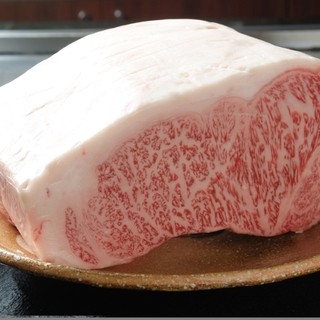 A5 rank specially selected Japanese black beef. Fine grain, super soft fins