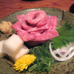 和牛ミスジの刺身