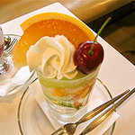 フルーツパーラーフクナガ - フルーツパフェ
