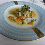 モナリザ - カマスのアーモンド風味ムニエル。南アルプス産ほうずきのソース