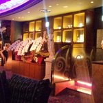 Ｂｌｕｅ - 高級感漂う店内です。