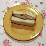 マックスバリュ - 料理写真:豚カツパン、97円です。