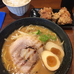 二代目てらっちょ - 江戸味噌ラーメン ハーフサイズ 味玉