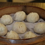 盛園絲瓜小籠湯包 - へちま小籠包。見た目ではへちま入りかどうか分かりません。