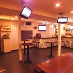 A to M - 各席から見えるモニターがカラオケ、パーティに活躍☆