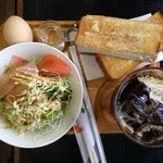 喫茶アベニュー - トーストセット600円