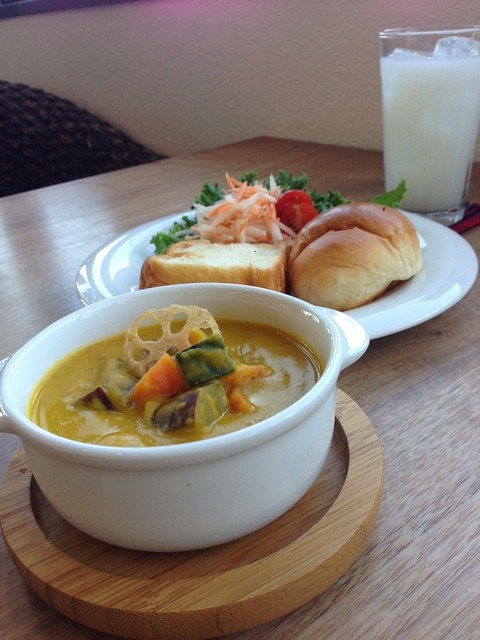 カフェクラフト東仙台 &ndash; 落ち着きのあるカフェで過ごす時間