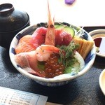 Uogashidokoro Sen - 海鮮丼