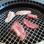 焼肉亭 ばりきや - ロースター