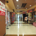 ふきや - 突き当りを右です。一番奥に店舗はあります。