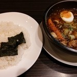 東京らっきょブラザーズ - にんにくいっぱい豚ねぎスープカレー
