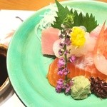 富山湾の鮮魚のお造り 白エビ最高♡