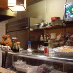 真魚 - カウンターのみ10席くらいですｗ