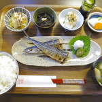 リゾム - 秋刀魚の塩焼き：わたなし