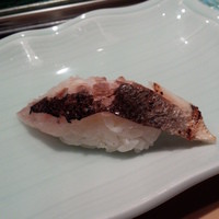 鮨処 銀座福助 サンシャイン60店 - かますは軽く炙って