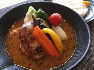 Soup curry lavi - ハニージンジャーチキンto野菜カレー