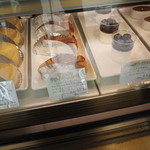 ララハウス - チーズタルト・リンゴのサワークリームケーキ・ブルーベリーアロマージュ