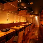 Hakata Motsunabe Yamakasa - 落ち着ける、雰囲気ある店内。