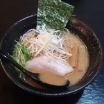 ふうらい - 魚介醤油とんこつラーメン 家系ラーメン？