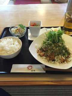 回味 - 油淋鶏ランチ880円