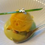 ル ミュゼ ドゥ アッシュ - マンゴーとラズベリーソース