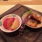 広尾はしづめ - 秋刀魚燻製チーズ、さつま芋杏子酒漬け